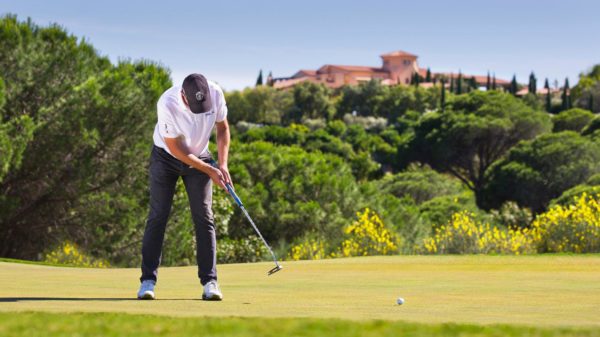 What are the Benefits of Taking Golf Breaks Periodically?