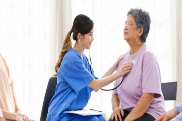 Key Advantages of Caregiving Training for a Meaningful and Stable Career